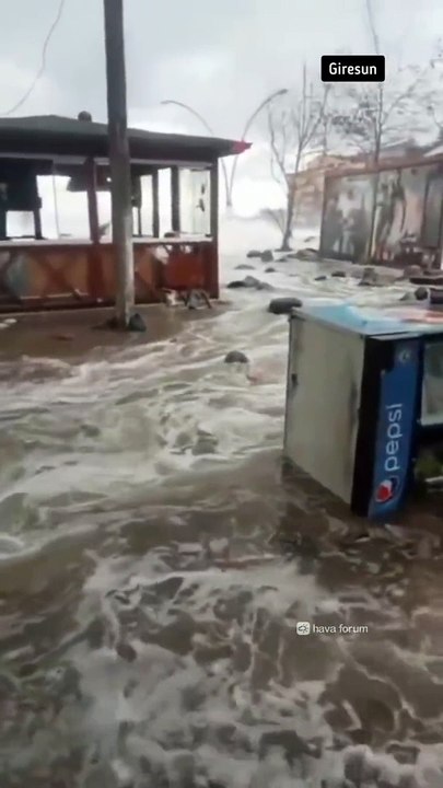 Giresun'da mini tsunami