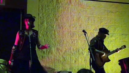 MegaCon 2012: Frenchy and the Punk - It's OK