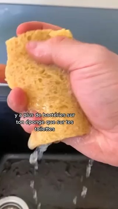 Connaissais tu cette astuce pour tes éponges jetables? Cette astuce te permet de gagner de l’argent et de faire moins de déchets