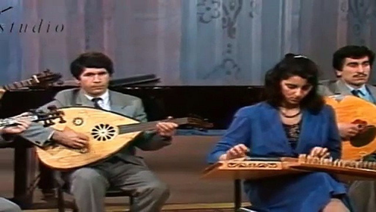 Qəşəngdir (oxuyur İslam Rzayev)