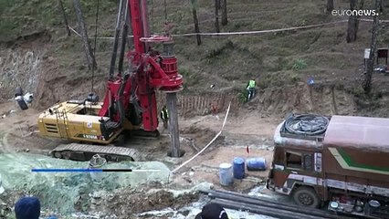 Ινδία: Σκάβουν με τα χέρια για να απεγκλωβίσουν 41 εργάτες από σήραγγα