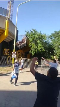 Hinchas de Gimnasia y Tiro de Salta presentes en la cancha de Olimpo pese a la prohibición establecida