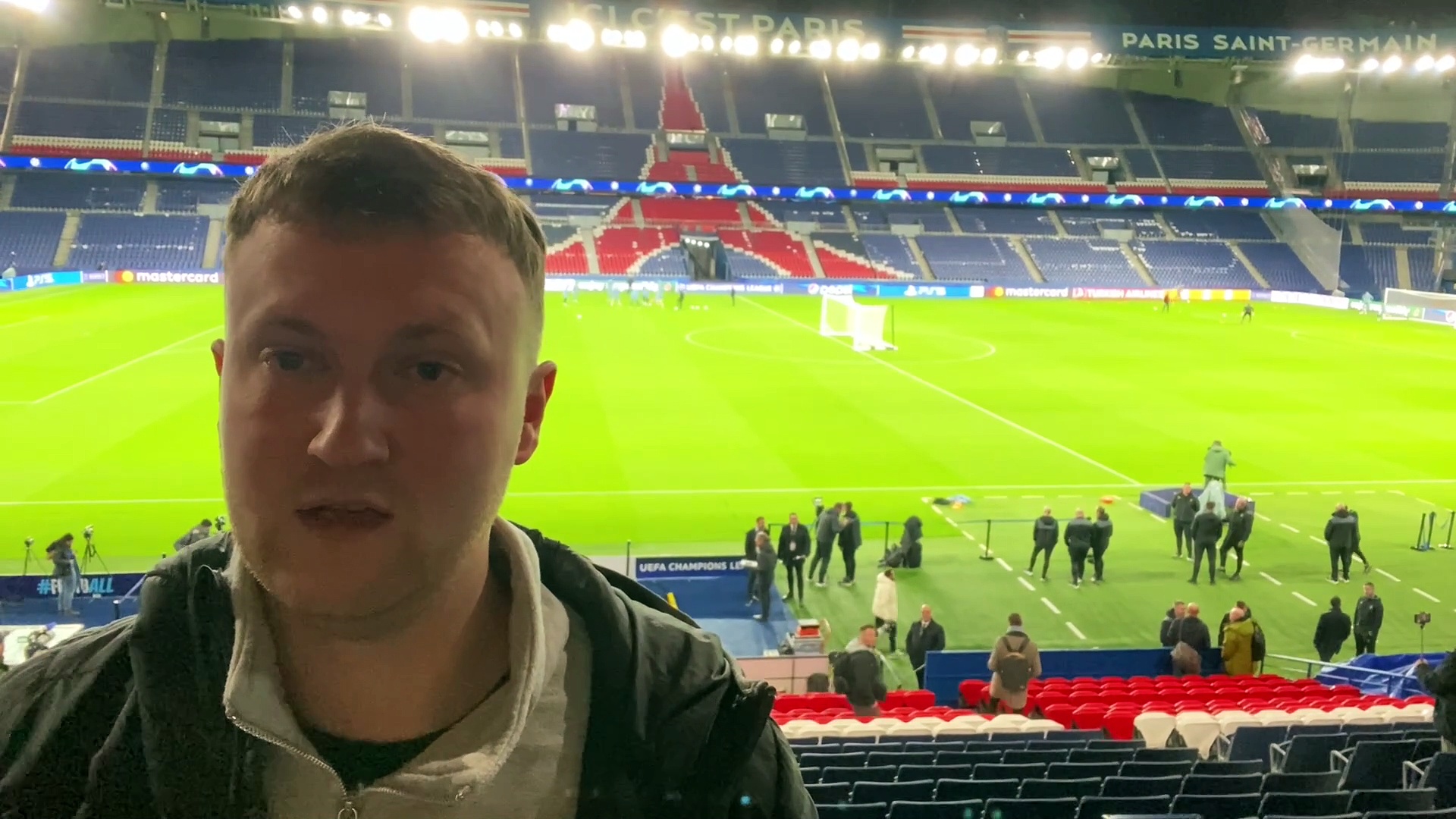 Newcastle　18-man　as　gets　shock　United's　y/o　confirmed　squad　19　Saint-Germain　v　Paris　call-up
