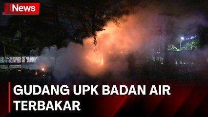 Api Lalap Gudang Penyimpanan Peralatan UPK Badan Air Pemprov DKI Jakarta