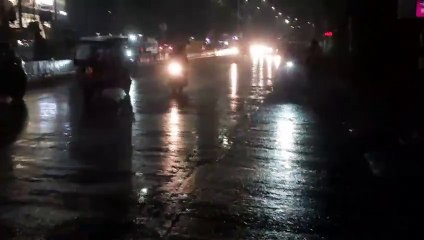 #मौसम: आज भारी बारिश का अलर्ट, तेज हवा से बढ़ी शीतलहर - देखें वीडियो