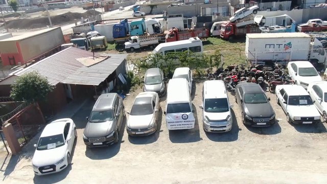 Çalıntı araçları ağır hasarlılarla change edip satan şebeke çökertildi
