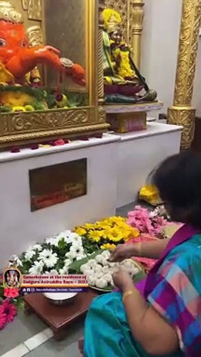 Naivedya Offering to Moolark Ganesh _ Ganeshotsav at the residence of Sadguru Aniruddha Bapu