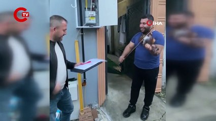 Doğalgaz açılışını keman çalarak kutladı: "Sevincimi böyle kutlamak istedim"