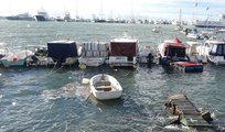 Pendik’te şiddetli rüzgar nedeniyle 4 balıkçı teknesi battı