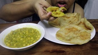 Eating Poori, White Peas Curry | Mukbang