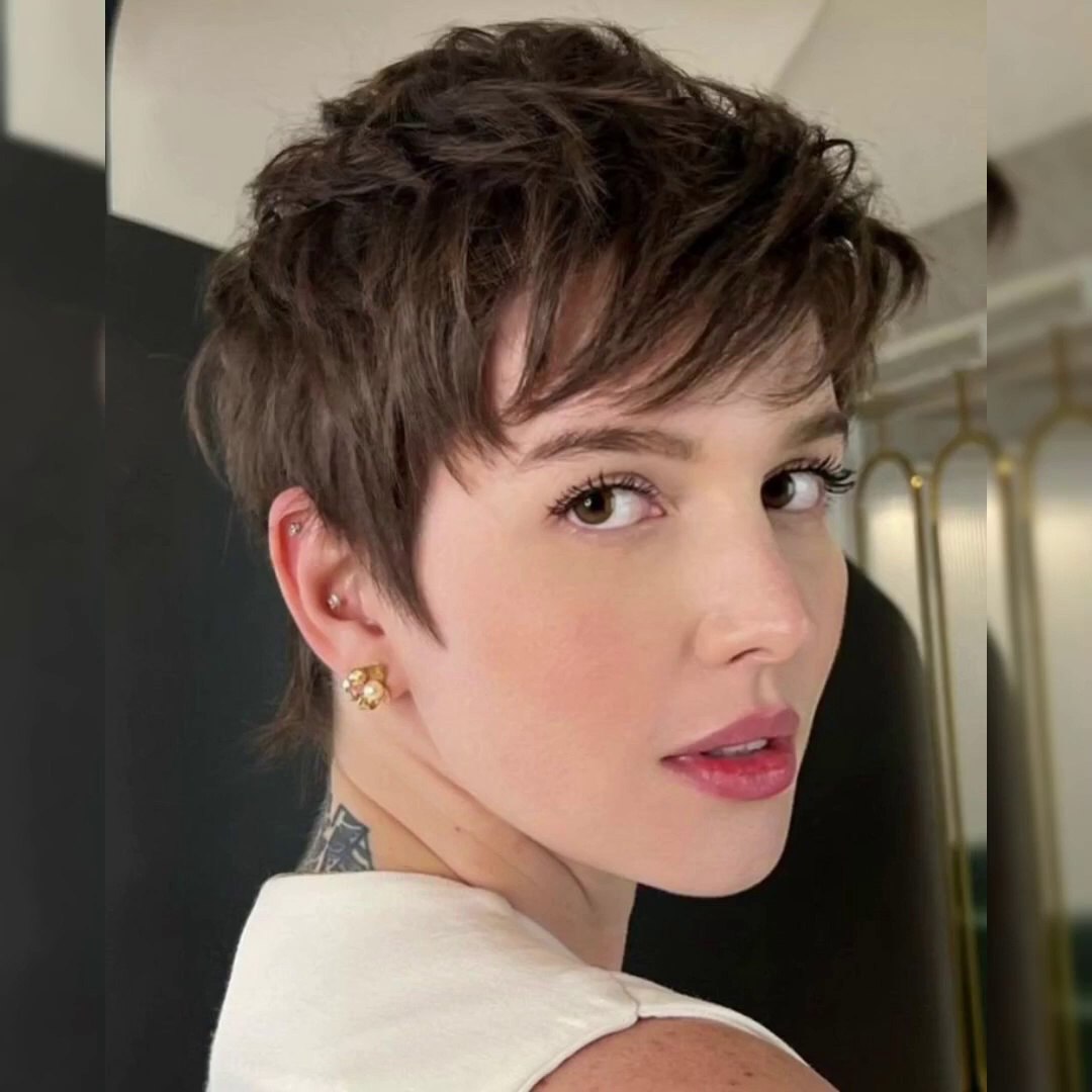 Os Melhores Cortes de Cabelo Curto para Mulheres que Brilham com Confiança