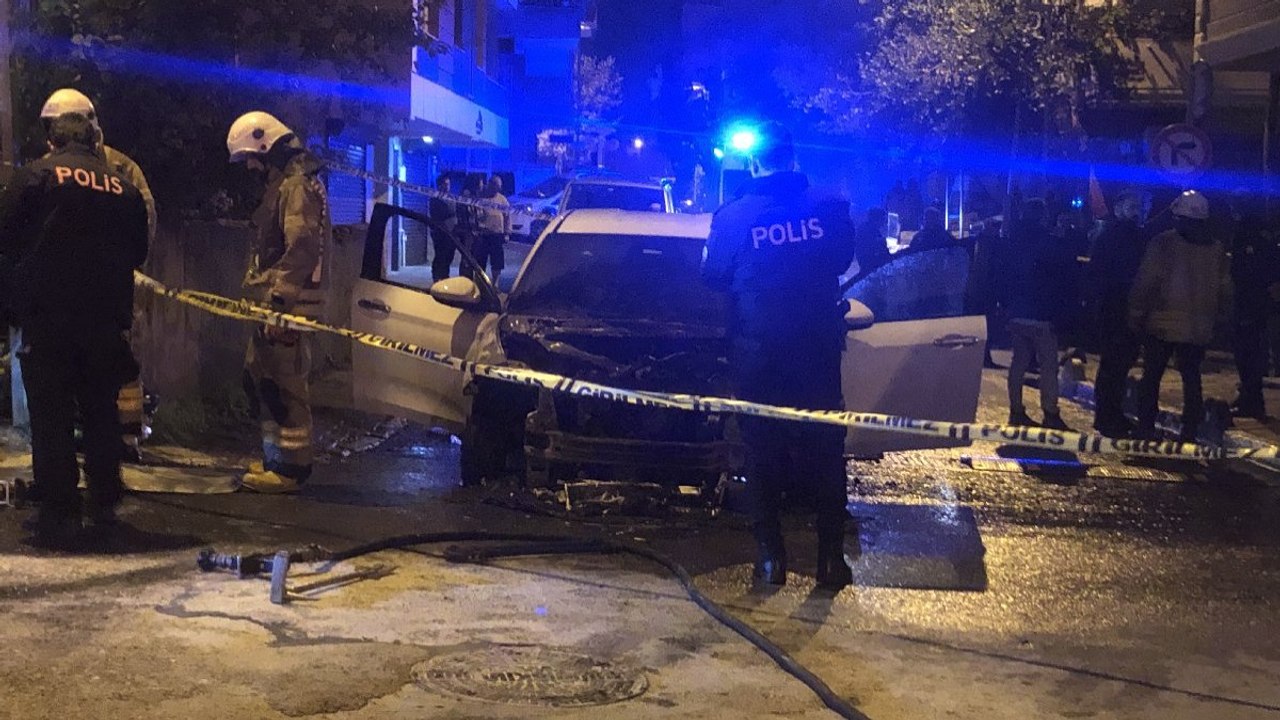 Önce silah sesleri duyuldu, sonra araç alev aldı