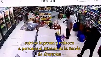 Atraco a mano armada en tienda de abarrotes deja a propietario herido