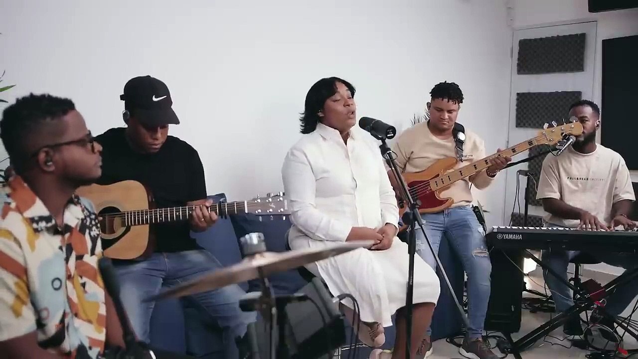 Se Acerca Un Milagro Video Oficial