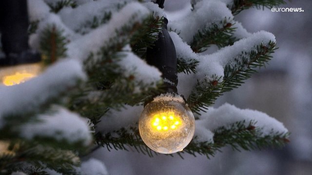 فيديو: ستوكهولم تكتسي بالأبيض في أول عاصفة ثلجية لهذا الشتاء