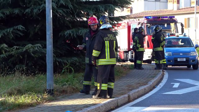Inverigo, uomo travolto dal treno al passaggio a livello