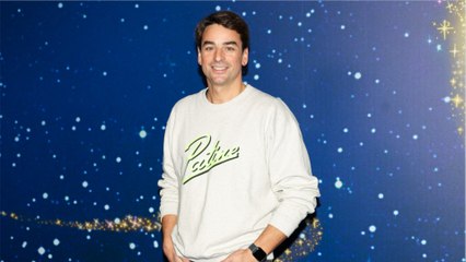 GALA VIDEO - Julian Bugier papa de deux enfants, ces sujets d’actualité dont il discute avec eux : “Ils sont très demandeurs”