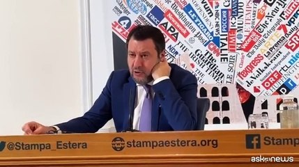 Salvini: per la Lega l'uscita dell'Italia dell'Ue "non ? un'opzione"
