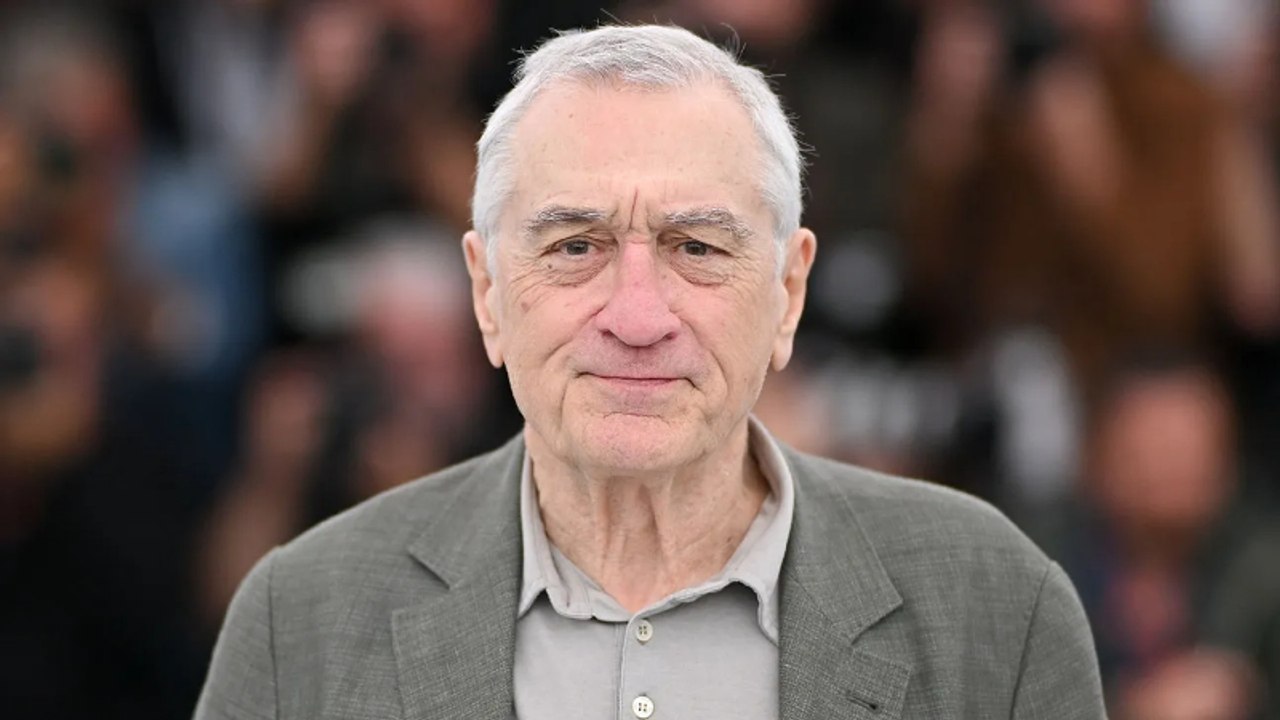 Robert De Niro Upset Donald Trump Comments Were Edited Out of Gotham Awards Speech | THR News Video