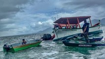 Vento faz barco pesqueiro virar em Florianópolis