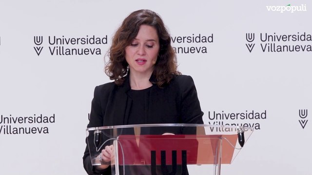 Ayuso advierte de que son tiempos muy convulsos con una preocupante pérdida de libertad