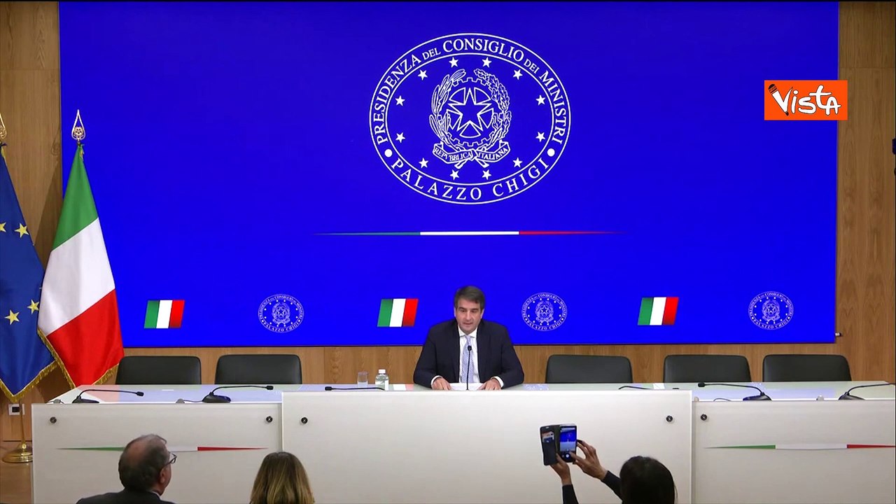 Pnrr, Fitto: "Via libera su quarta rata risultato importante, Italia prima in Ue"