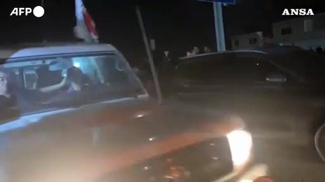 Hamas consegna ostaggi alla Croce Rossa