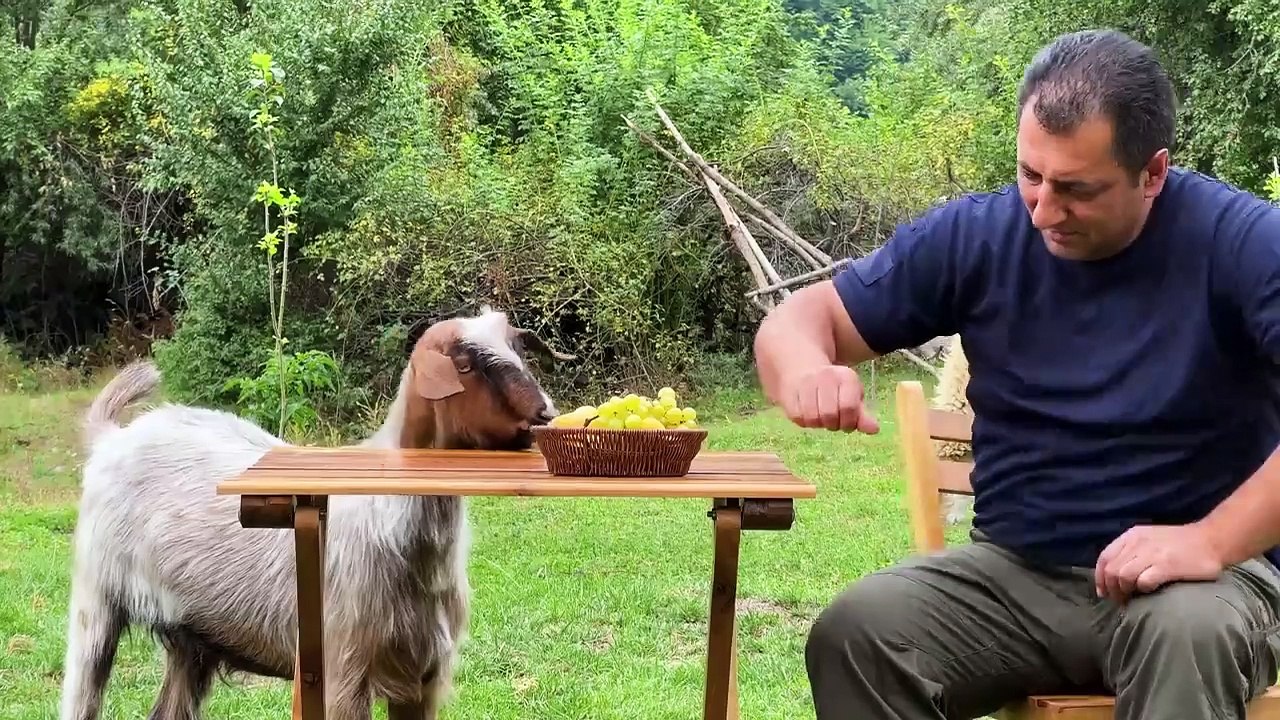 Forget Everything You've Tried Before! The Biggest and Most Delicious Burger