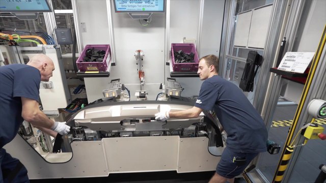 MINI Countryman Production of the Exterior Plastic Components