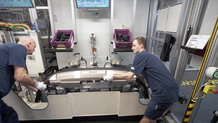 MINI Countryman Production of the Exterior Plastic Components