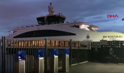 Vapur seferleri iptal edildi, marmaray ve metrobüste yoğunluk oluştu