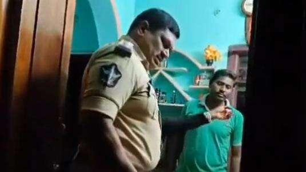 ఏలూరు జిల్లా: జంగారెడ్డిగూడెంలో రెచ్చిపోయిన దొంగలు