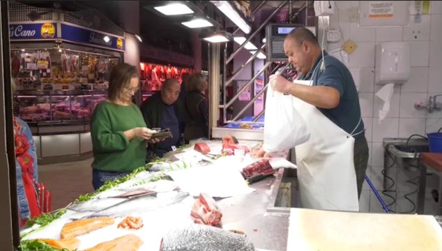 El IPC se modera 3 décimas en noviembre, hasta el 3,2 %, por abaratamiento de carburantes