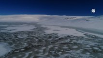 Kireçli Göleti'nin büyük bölümü buz tuttu