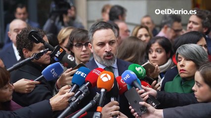 Abascal pide de nuevo a Feijóo una "respuesta coordinada" que le ayude a abortar "el camino bolivariano de este gobierno"