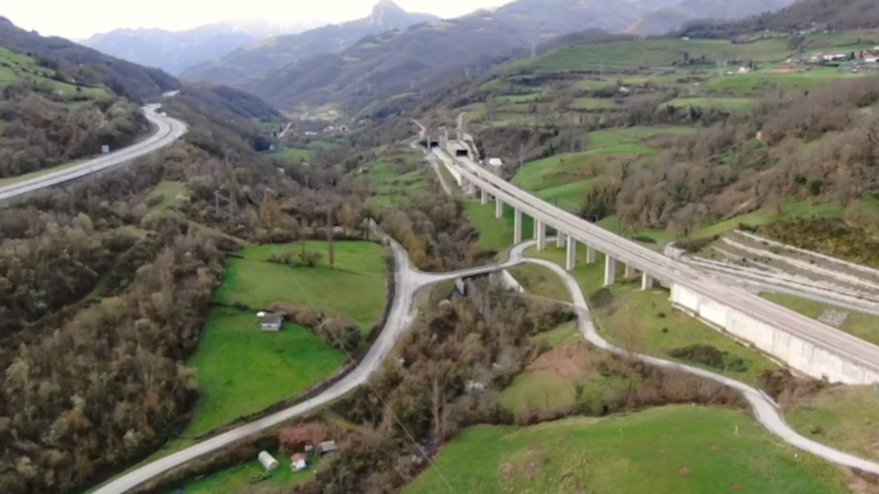 Variante ferroviaria de Pajares