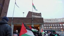 شاهد: علم فلسطين يرفرف فوق بلدية أوسلو في اليوم العالمي للتضامن مع الشعب الفلسطيني