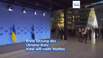 Erster NATO-Ukraine-Rat in Brüssel: Kiew will mehr Waffen