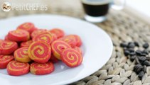 Galletas bicolor rojo y amarillo
