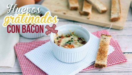 Huevos gratinados con bacon y cebollino