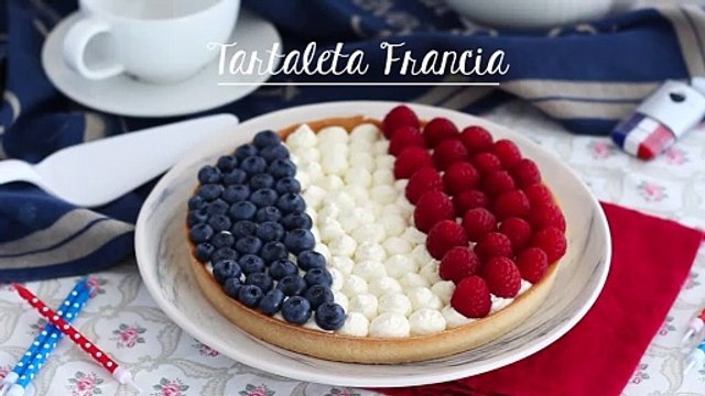 Tartaleta francia, con arándanos y frambuesas