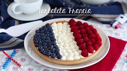 Tartaleta francia, con arándanos y frambuesas