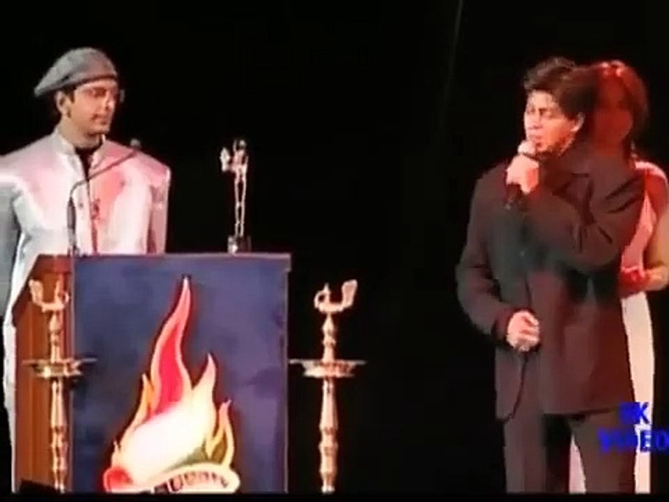 Shahrukh Khan receives best actor award for Kuch Kuch Hota Hai