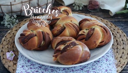 Brioches trenzados de albaricoque