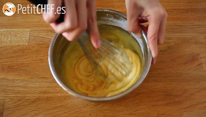 Bizcocho mármol con glaseado de almendras