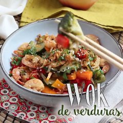 Wok de verduras con gambas