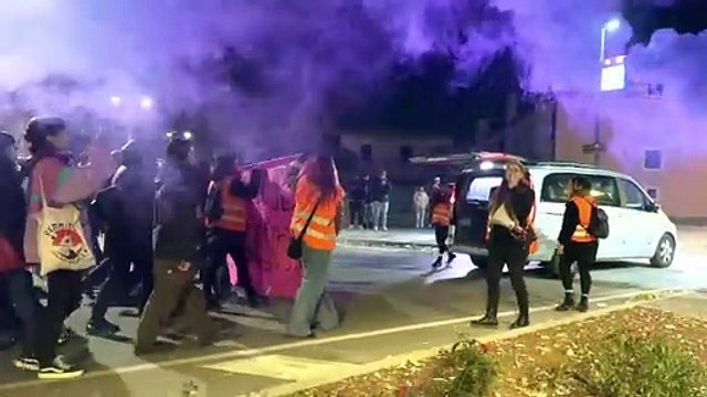 Vigonovo, corteo per giulia Cecchettin nel suo paese: Per te bruceremo tutto