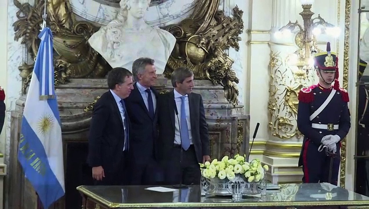 Milei convida ministro de Macri para Economia