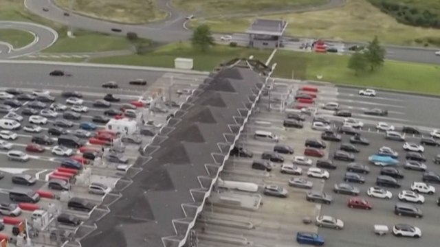Tarifs des autoroutes : préparez-vous à des hausses astronomiques en 2025 !