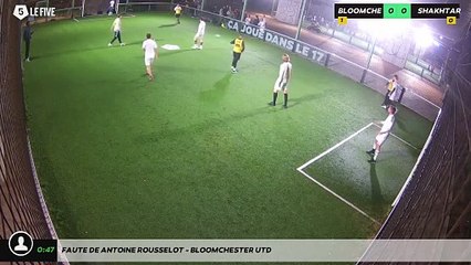 Faute de Antoine Rousselot - BLOOMCHESTER UTD
